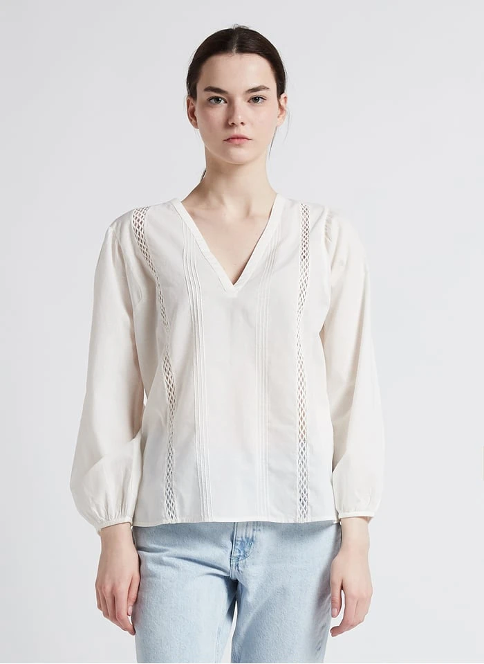 ONE STEP Katoenen Blouse Met V-hals En Geborduurde Details | Wit 1 ONE STEP Katoenen Blouse Met V-hals En Geborduurde Details | Wit