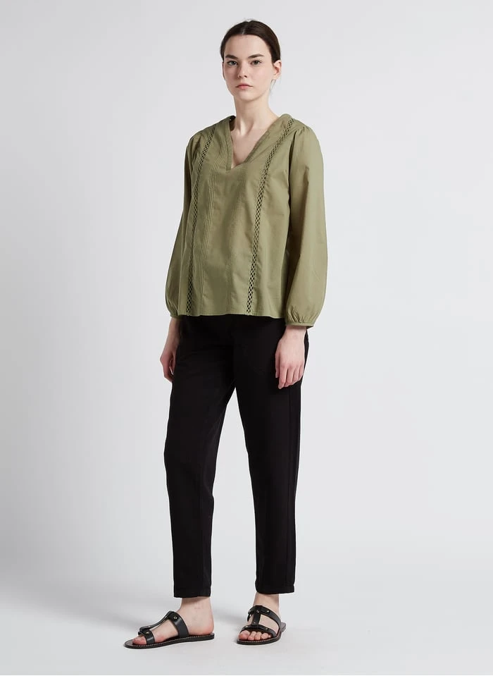 ONE STEP Katoenen Blouse Met V-hals En Geborduurde Details | Groen 5 ONE STEP Katoenen Blouse Met V-hals En Geborduurde Details | Groen - Afbeelding 5