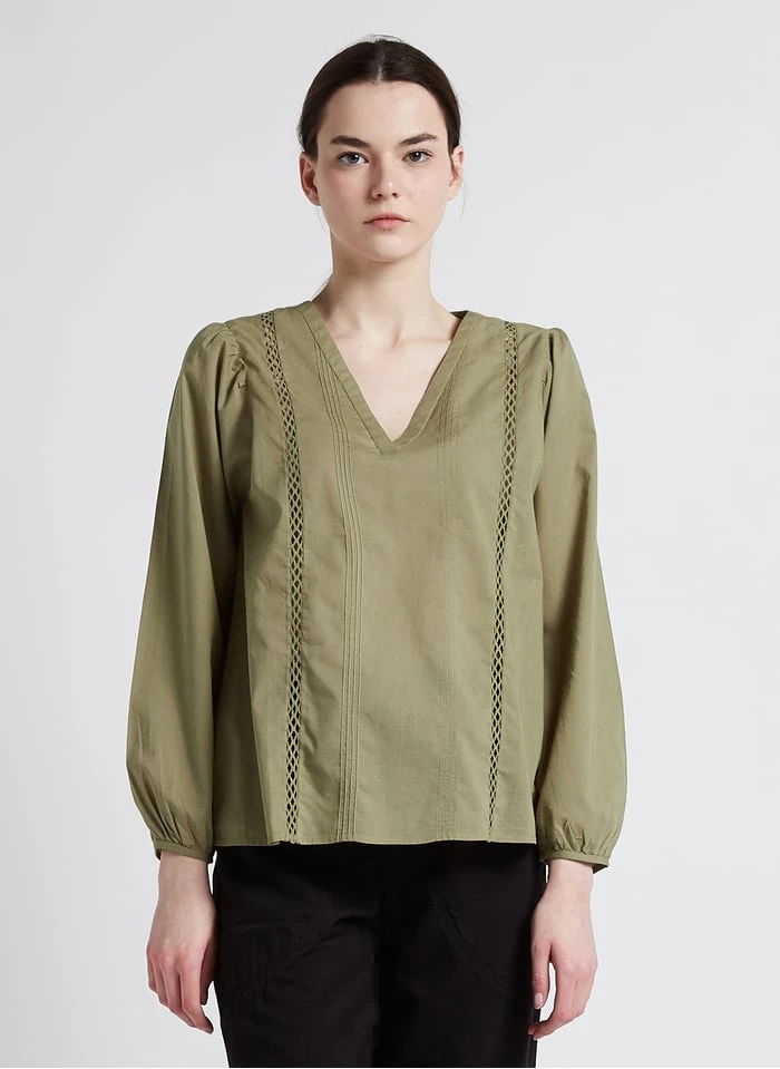 ONE STEP Katoenen Blouse Met V-hals En Geborduurde Details | Groen 1 ONE STEP Katoenen Blouse Met V-hals En Geborduurde Details | Groen