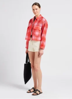 ESSENTIEL ANTWERP DUBIOUS - Dun, Cropped Jasje Met Klassieke Kraag | Rood -Kleding Winkel 4110202