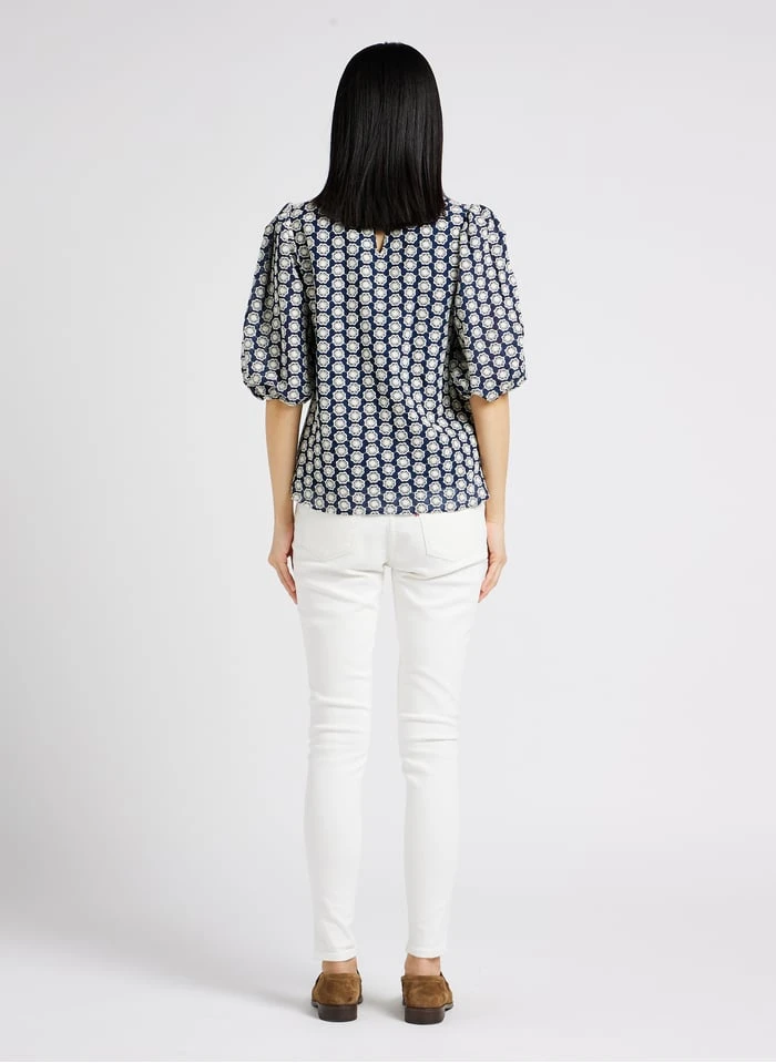 MAISON 123 TREMA - Blouse Met Engels Kant Katoenblend | Jeans Verschoten 5 MAISON 123 TREMA - Blouse Met Engels Kant Katoenblend | Jeans Verschoten - Afbeelding 5